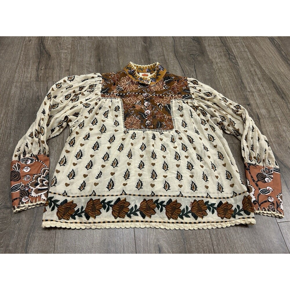 Farm Rio Ainika Printed Mock Neck Blouse Womens Small Button Sleeve